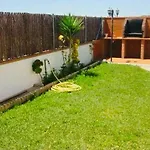 Gallardo - Cerca Playa Y Pueblo